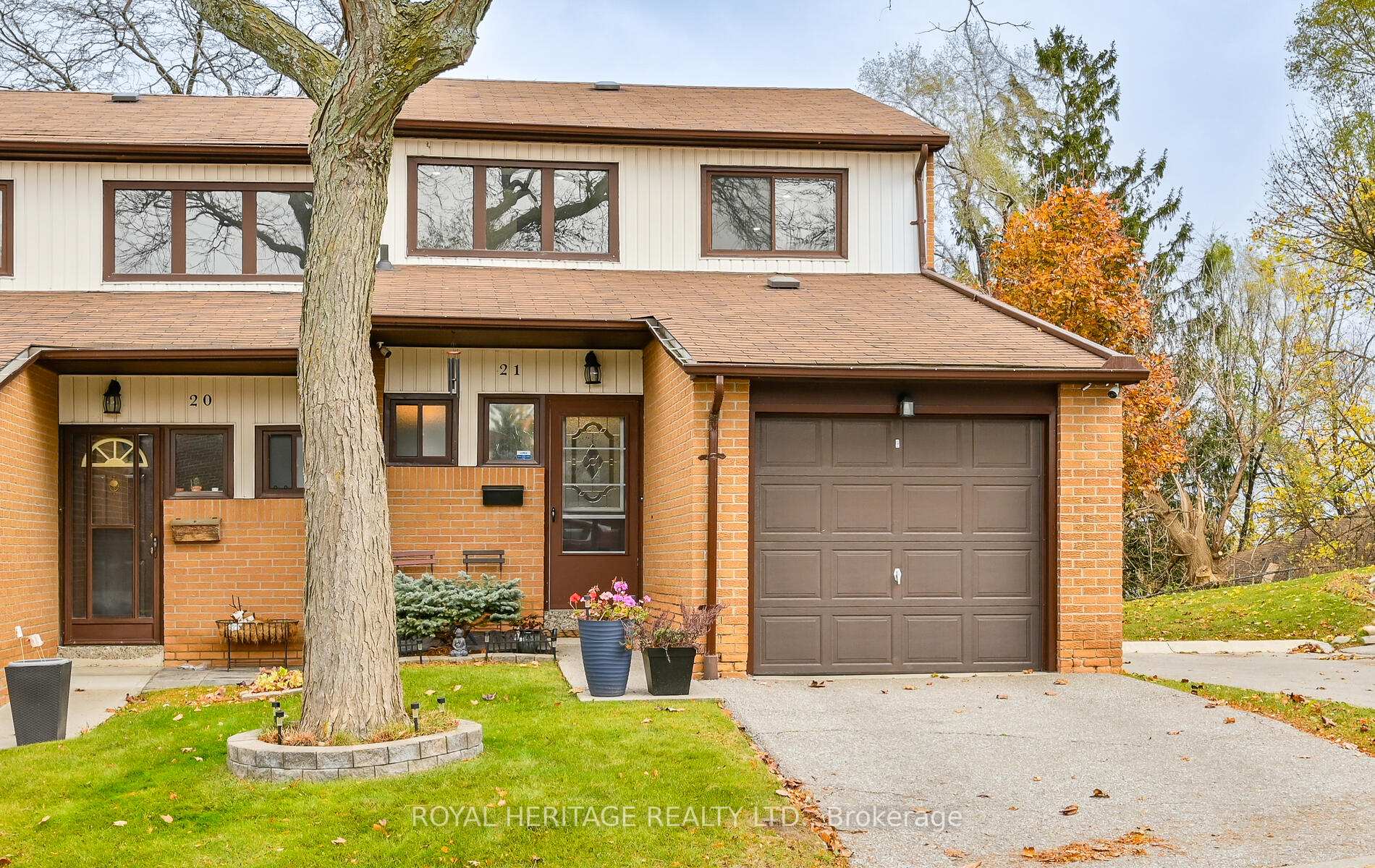 Photo 2 of Unit 21, 765 Oklahoma Drive E, Pickering, West Shore — HOMEH
