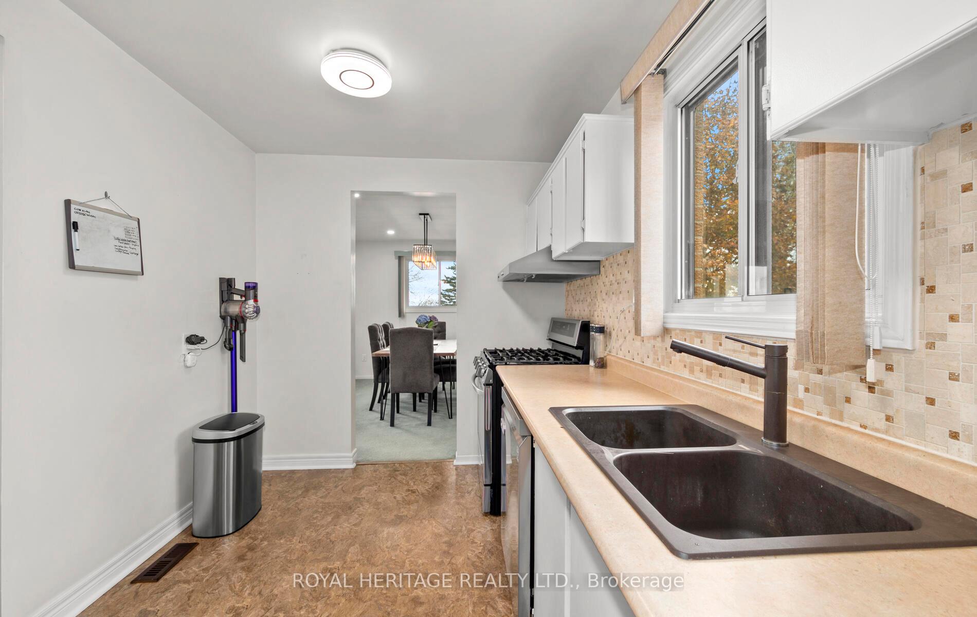 Photo 18 of Unit 21, 765 Oklahoma Drive E, Pickering, West Shore — HOMEH
