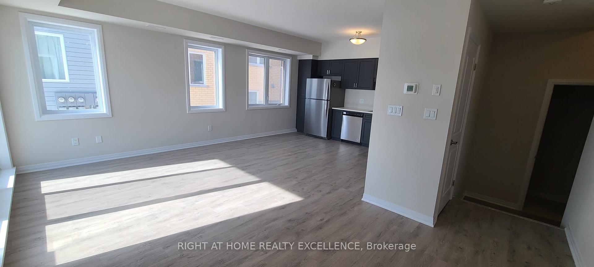 Photo 2 of 102 Seabrook Drive, Kitchener — HOMEH