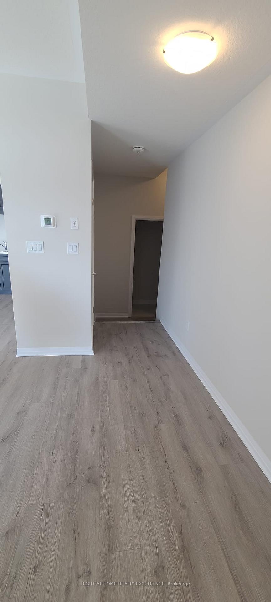 Photo 6 of 102 Seabrook Drive, Kitchener — HOMEH