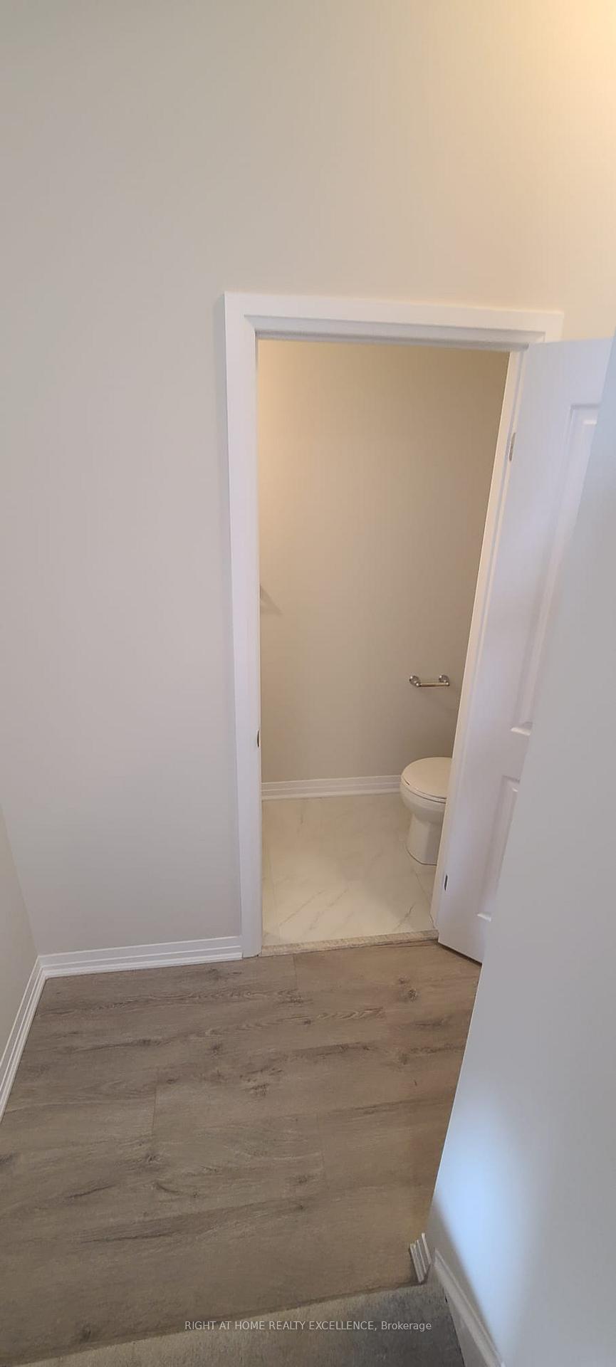 Photo 7 of 102 Seabrook Drive, Kitchener — HOMEH