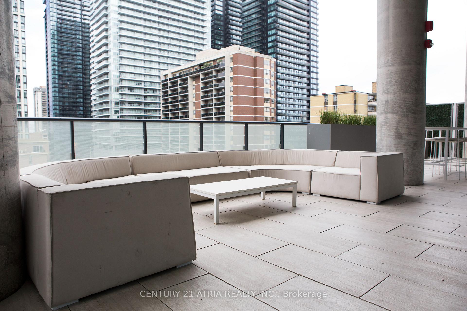 Photo 11 of Unit 602, 161 Roehampton Avenue, Toronto, Mount Pleasant West — HOMEH