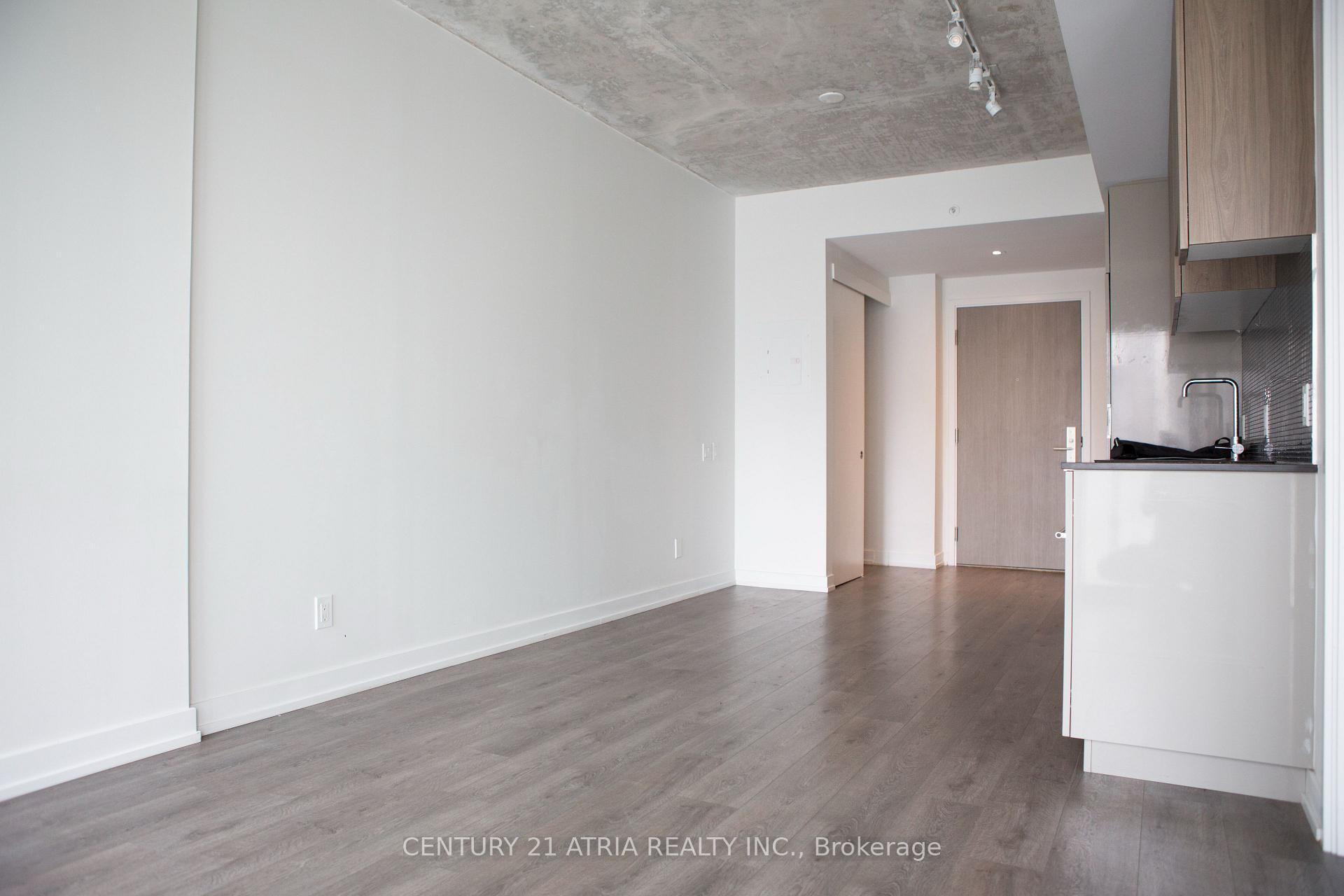 Photo 12 of Unit 602, 161 Roehampton Avenue, Toronto, Mount Pleasant West — HOMEH