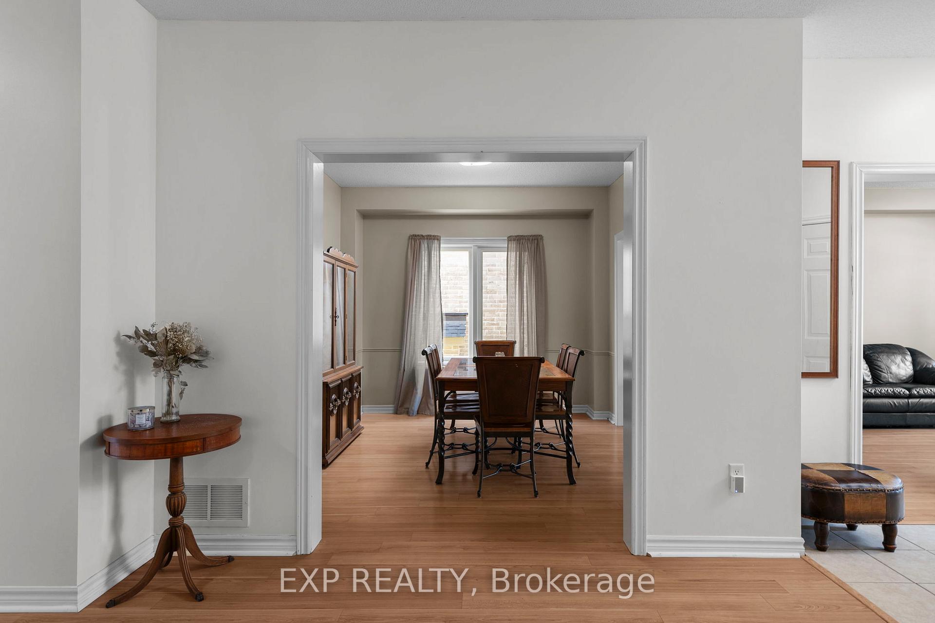 Photo 6 of 21 McIntyre Drive, Barrie, Ardagh — HOMEH