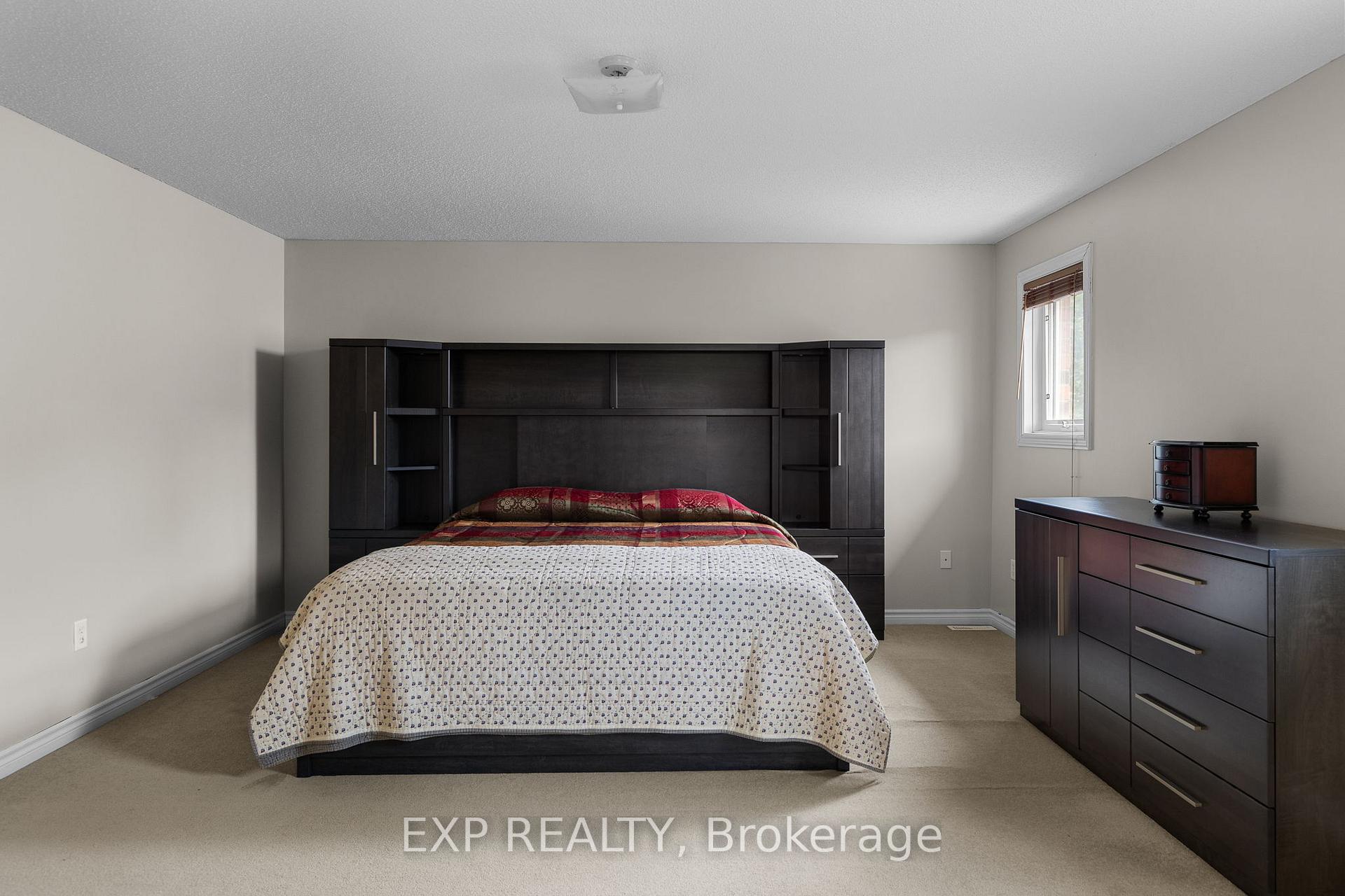 Photo 15 of 21 McIntyre Drive, Barrie, Ardagh — HOMEH