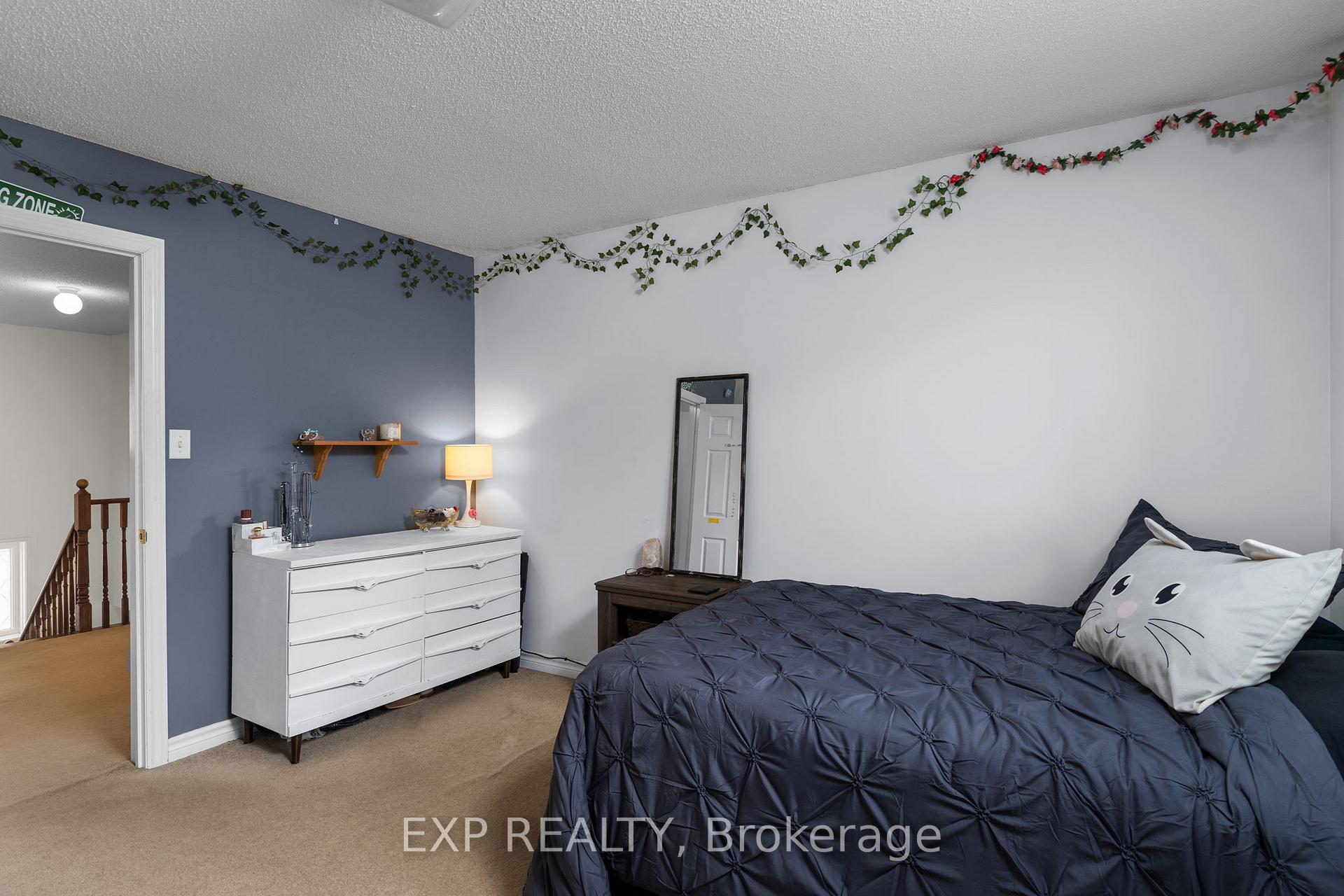 Photo 18 of 21 McIntyre Drive, Barrie, Ardagh — HOMEH