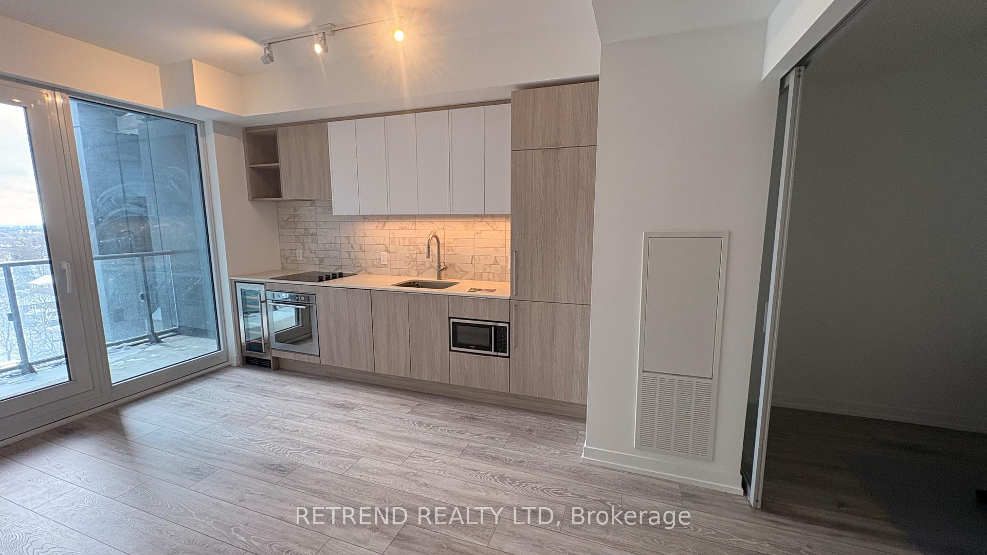Photo 4 of Unit 1501, 2020 Bathurst Street, Toronto, Forest Hill South — HOMEH
