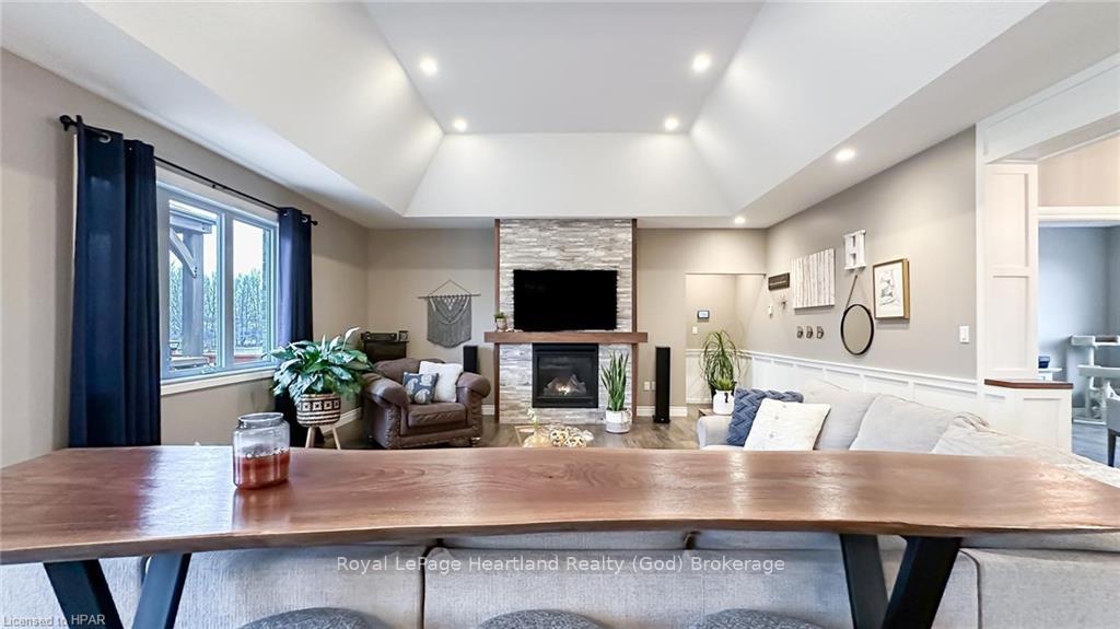 Photo 8 of 39941 Dinsley Terrace, Bluewater, Stanley — HOMEH