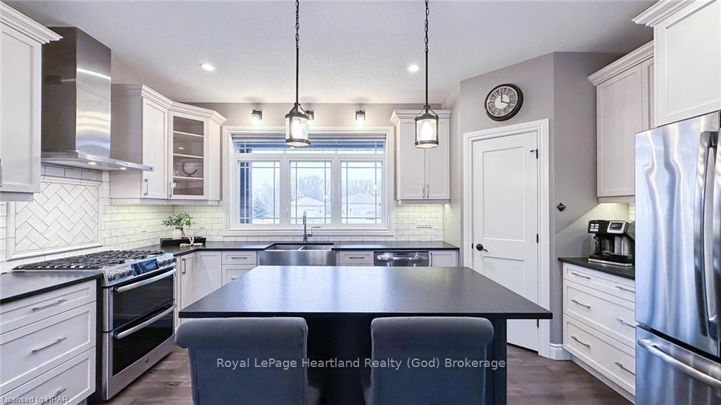 Photo 12 of 39941 Dinsley Terrace, Bluewater, Stanley — HOMEH
