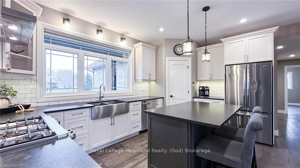 Photo 17 of 39941 Dinsley Terrace, Bluewater, Stanley — HOMEH
