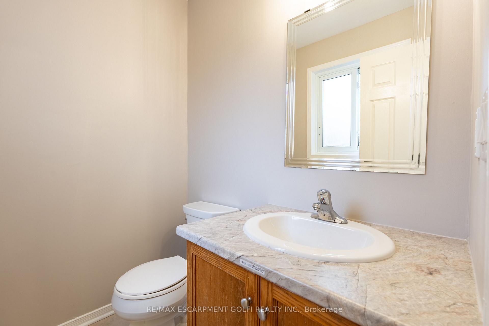 Photo 6 of Unit 1, 25 Meadowvale Drive, Pelham, Fonthill — HOMEH