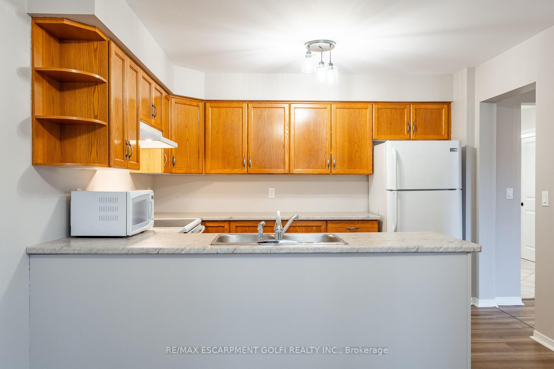 Photo 13 of Unit 1, 25 Meadowvale Drive, Pelham, Fonthill — HOMEH