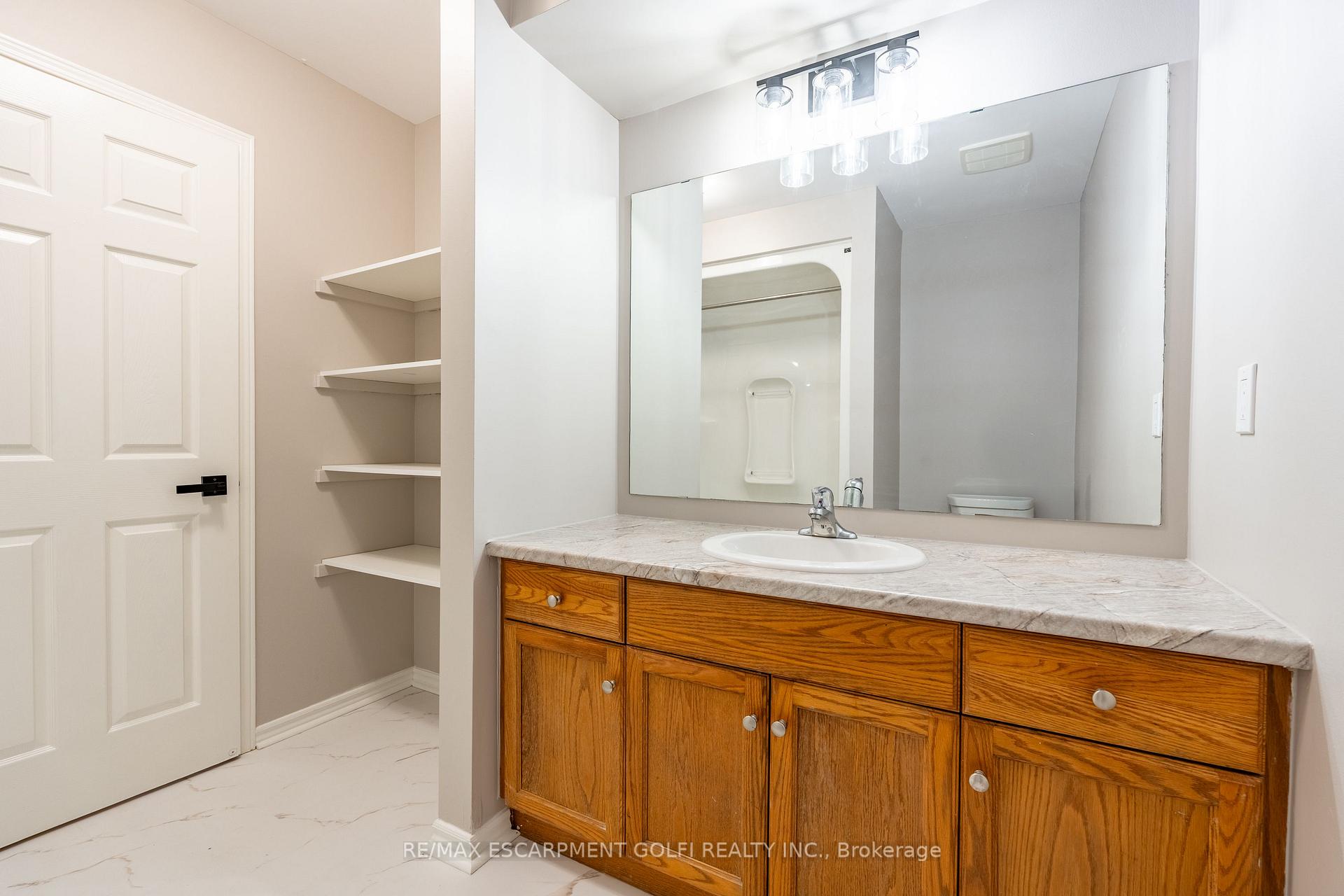 Photo 21 of Unit 1, 25 Meadowvale Drive, Pelham, Fonthill — HOMEH