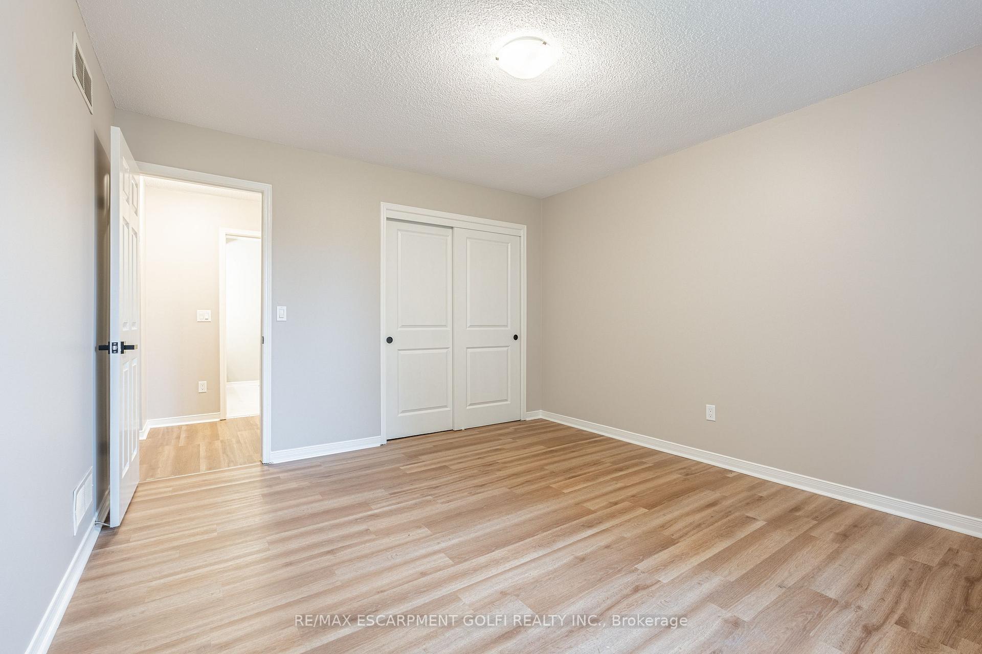 Photo 23 of Unit 1, 25 Meadowvale Drive, Pelham, Fonthill — HOMEH