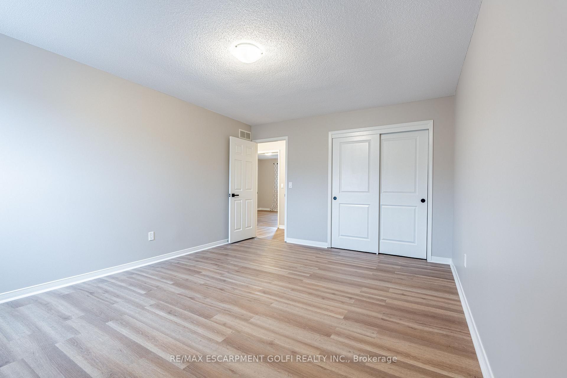 Photo 30 of Unit 1, 25 Meadowvale Drive, Pelham, Fonthill — HOMEH