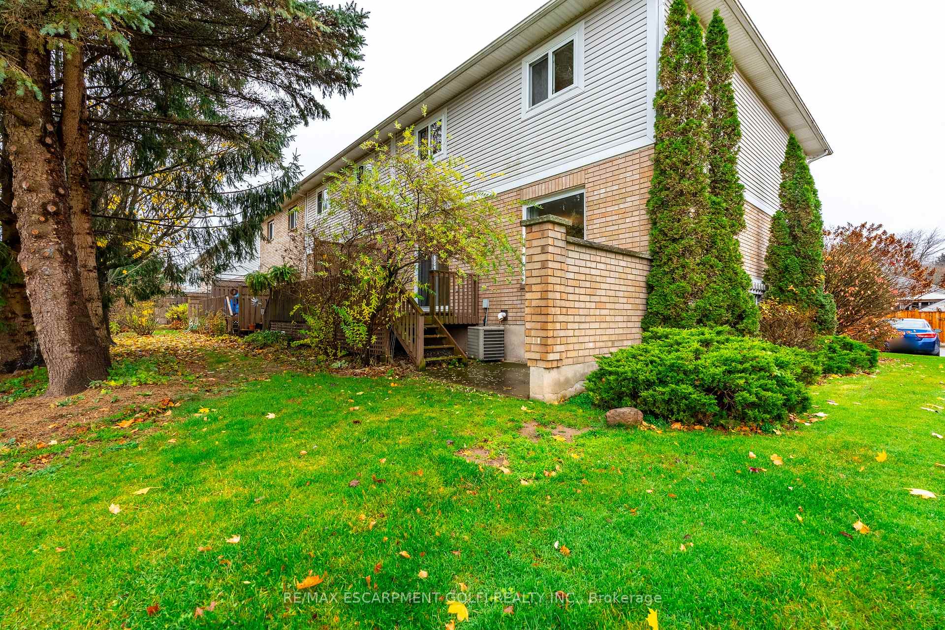 Photo 38 of Unit 1, 25 Meadowvale Drive, Pelham, Fonthill — HOMEH