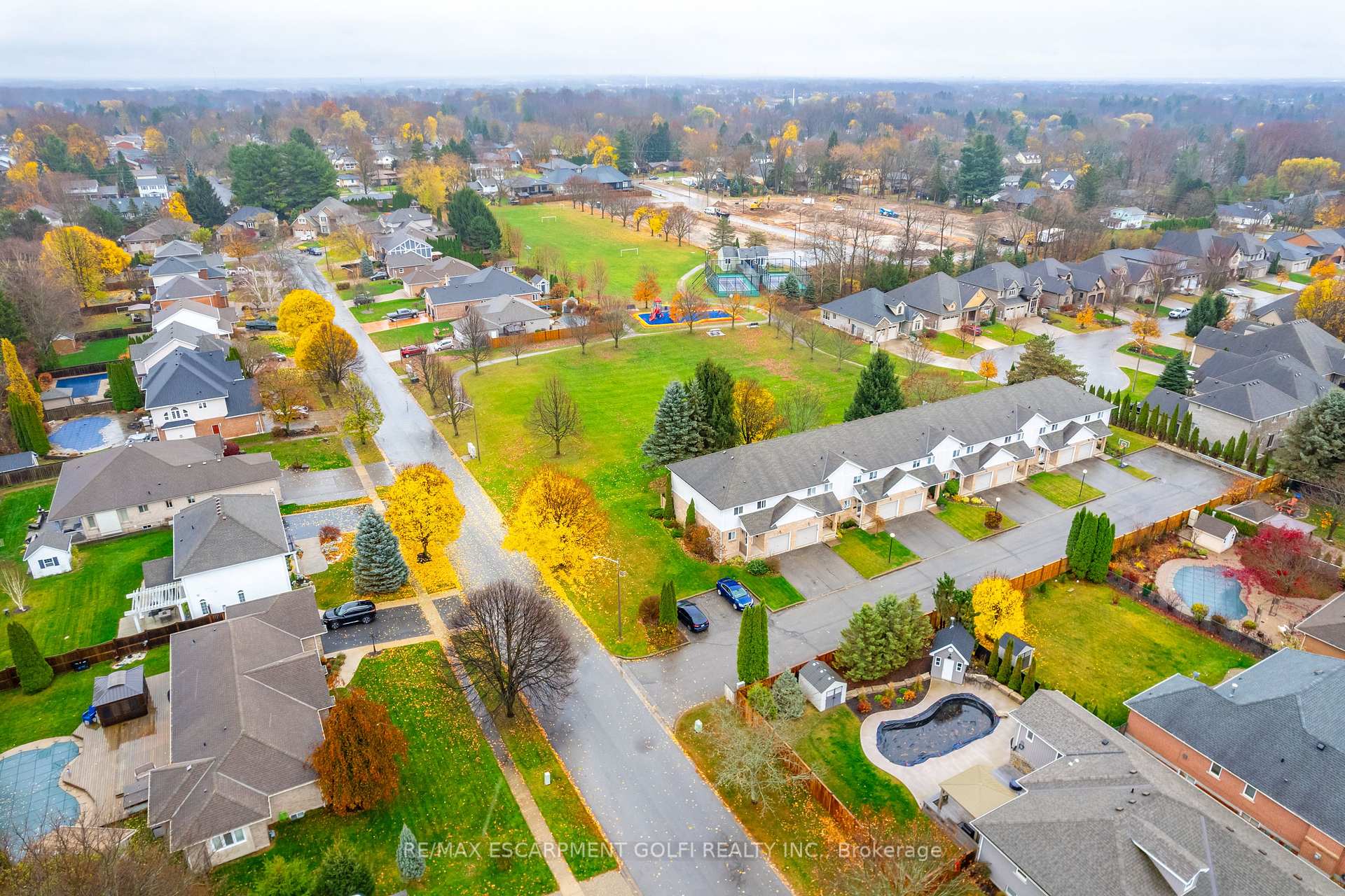 Photo 40 of Unit 1, 25 Meadowvale Drive, Pelham, Fonthill — HOMEH