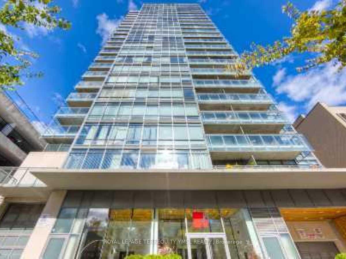 Front of Unit 804, 22 Wellesley Street E