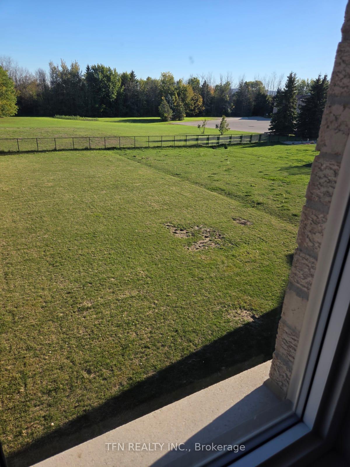 Photo 4 of 52 Tracey Lane, Collingwood — HOMEH