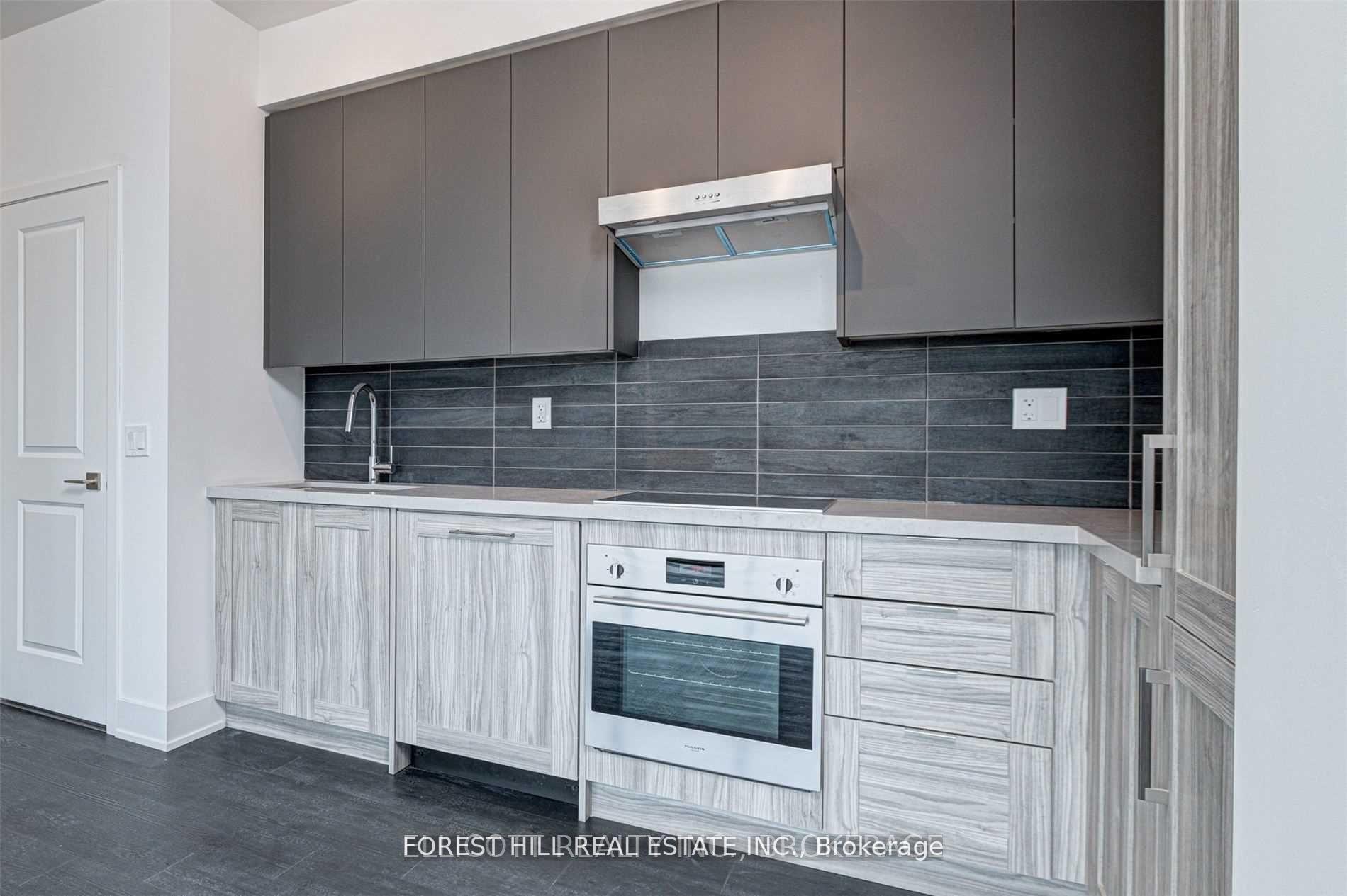 Photo 4 of Unit 3502, 2908 Highway 7, Vaughan, Concord — HOMEH