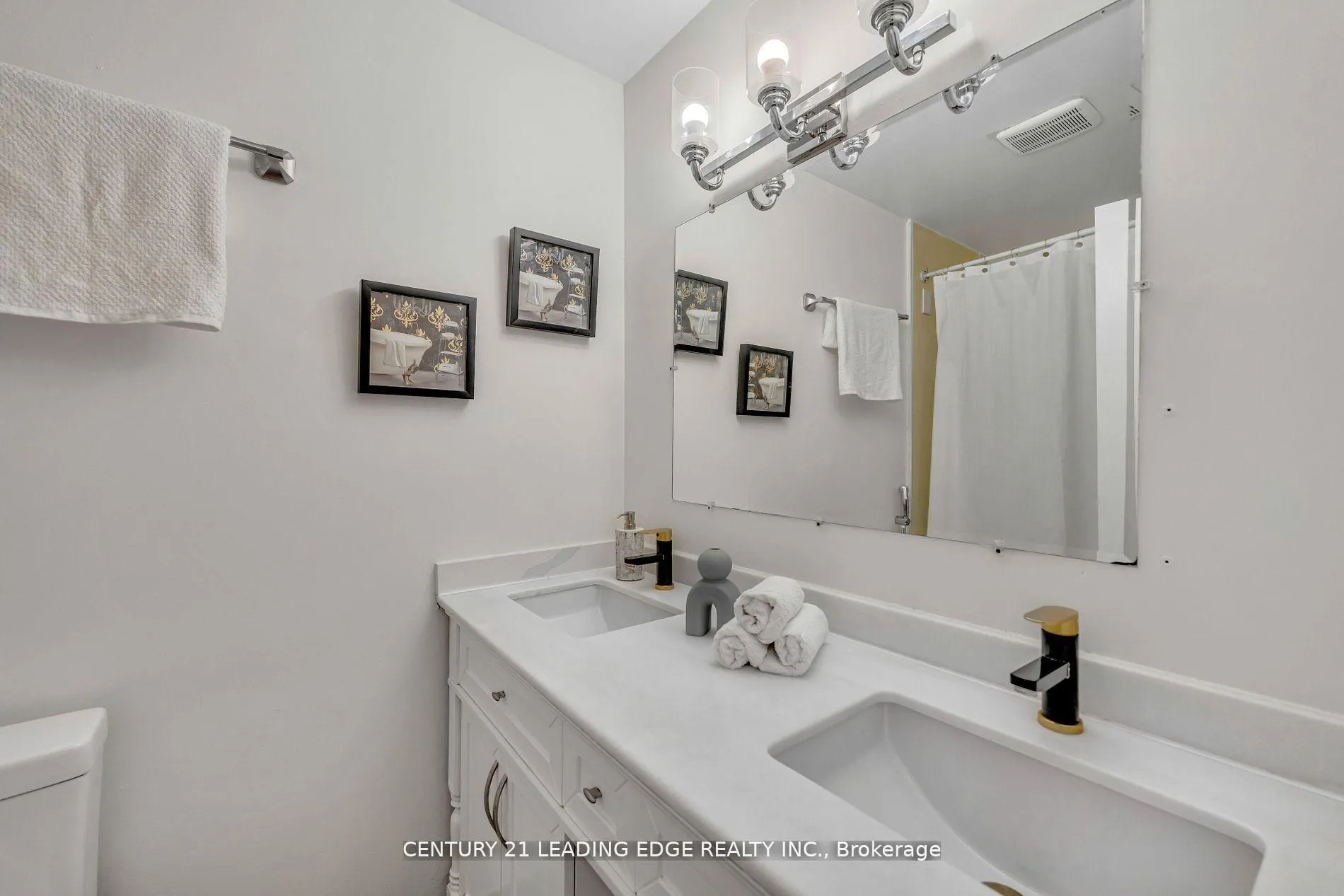 Photo 18 of Unit 19, 730 Cedar Street, Oshawa, Lakeview — HOMEH