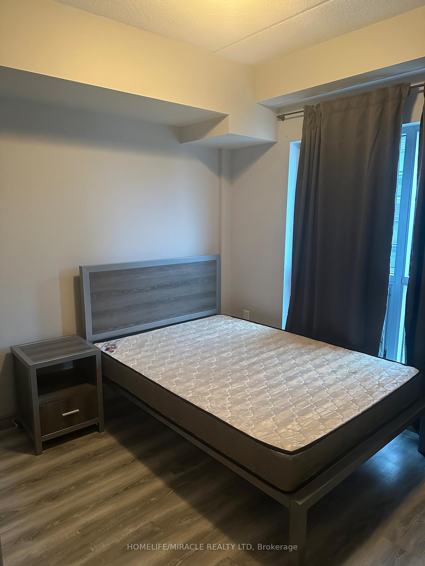 Photo 10 of Unit 514, 275 Larch Street, Waterloo, Lakeshore Village — HOMEH