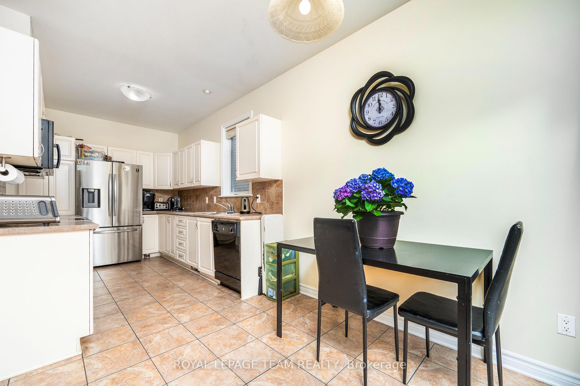 Photo 9 of 357 Widgeon Way, Ottawa, Blossom Park/Kemp Park/Findlay Creek — HOMEH