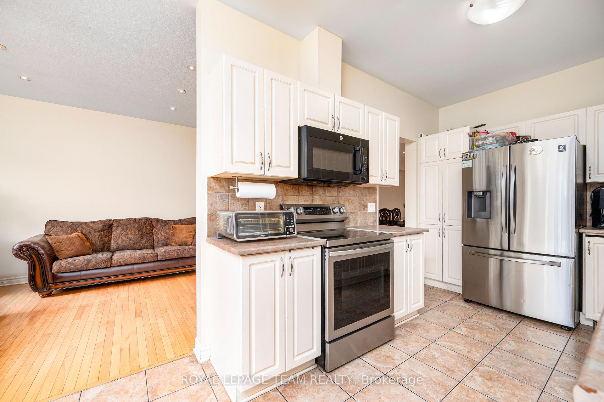 Photo 11 of 357 Widgeon Way, Ottawa, Blossom Park/Kemp Park/Findlay Creek — HOMEH