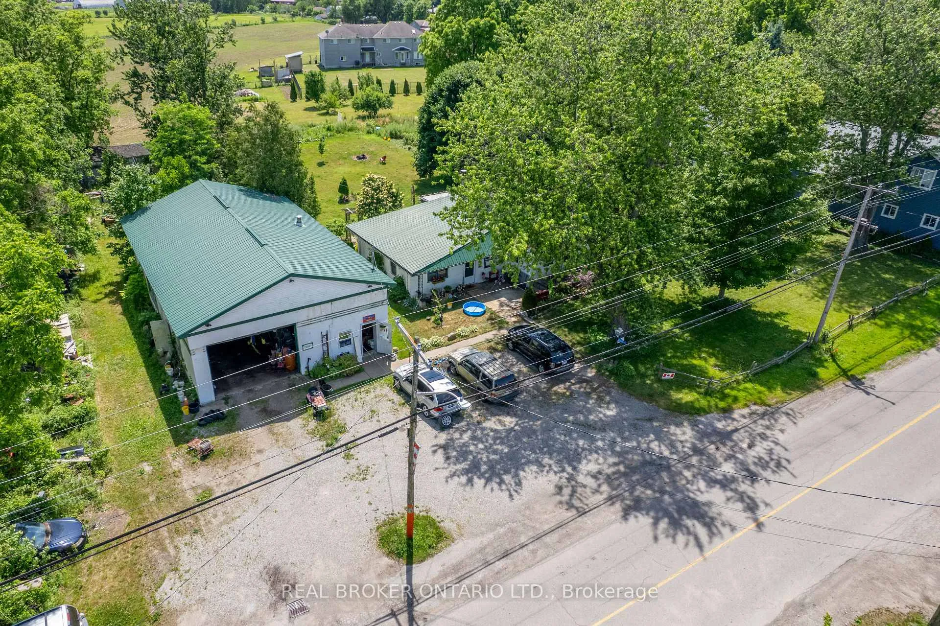 Photo 4 of 1247 Old 8 Highway, Hamilton, Rural Flamborough — HOMEH