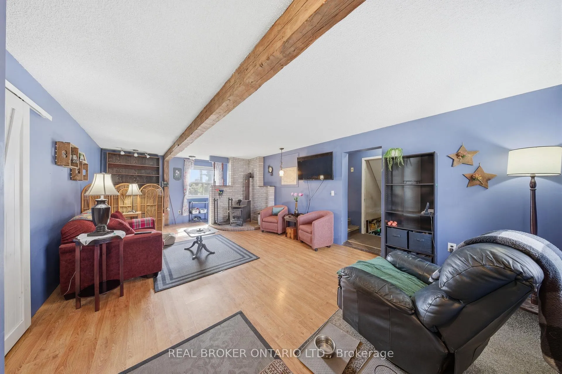 Photo 6 of 1247 Old 8 Highway, Hamilton, Rural Flamborough — HOMEH