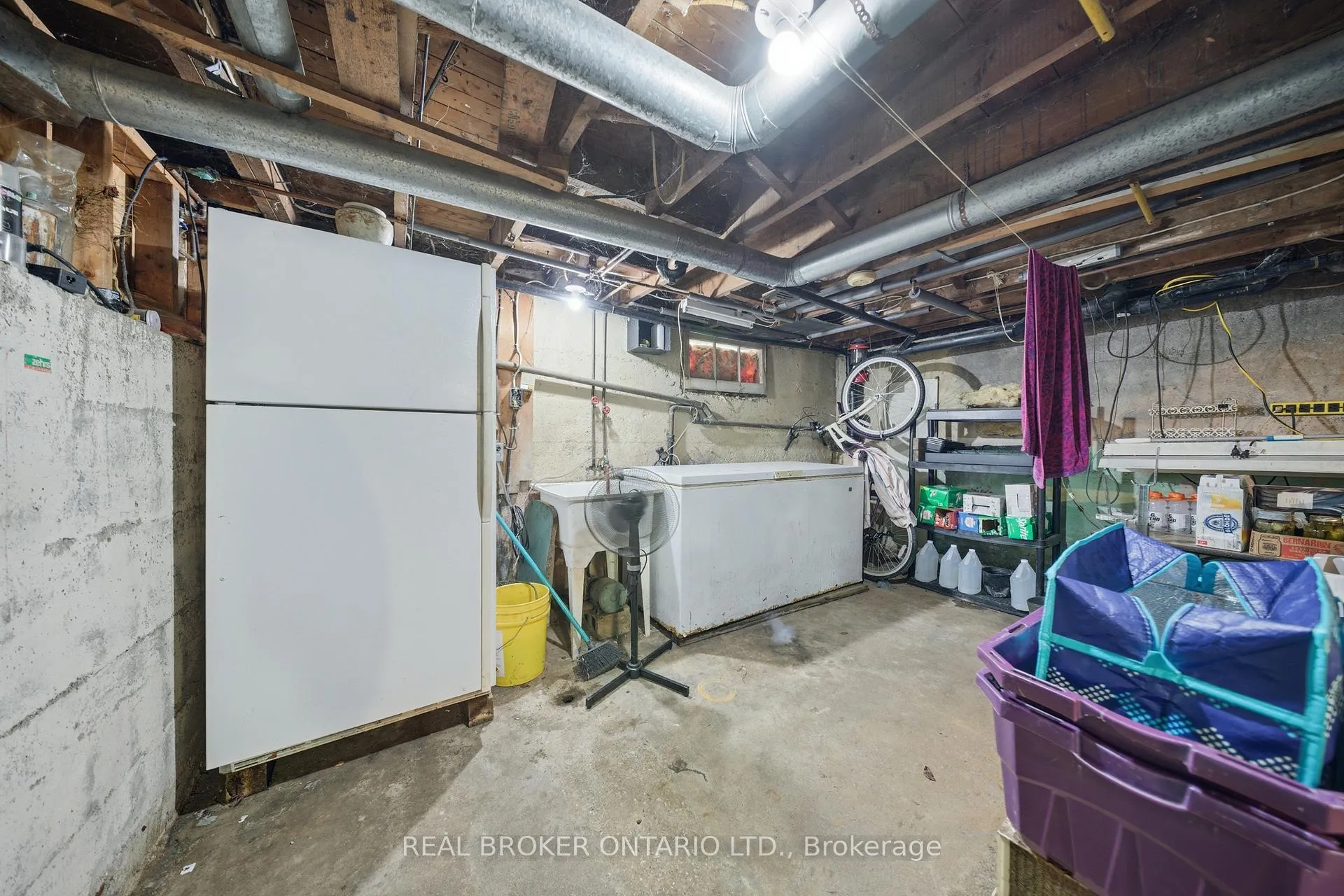 Photo 26 of 1247 Old 8 Highway, Hamilton, Rural Flamborough — HOMEH
