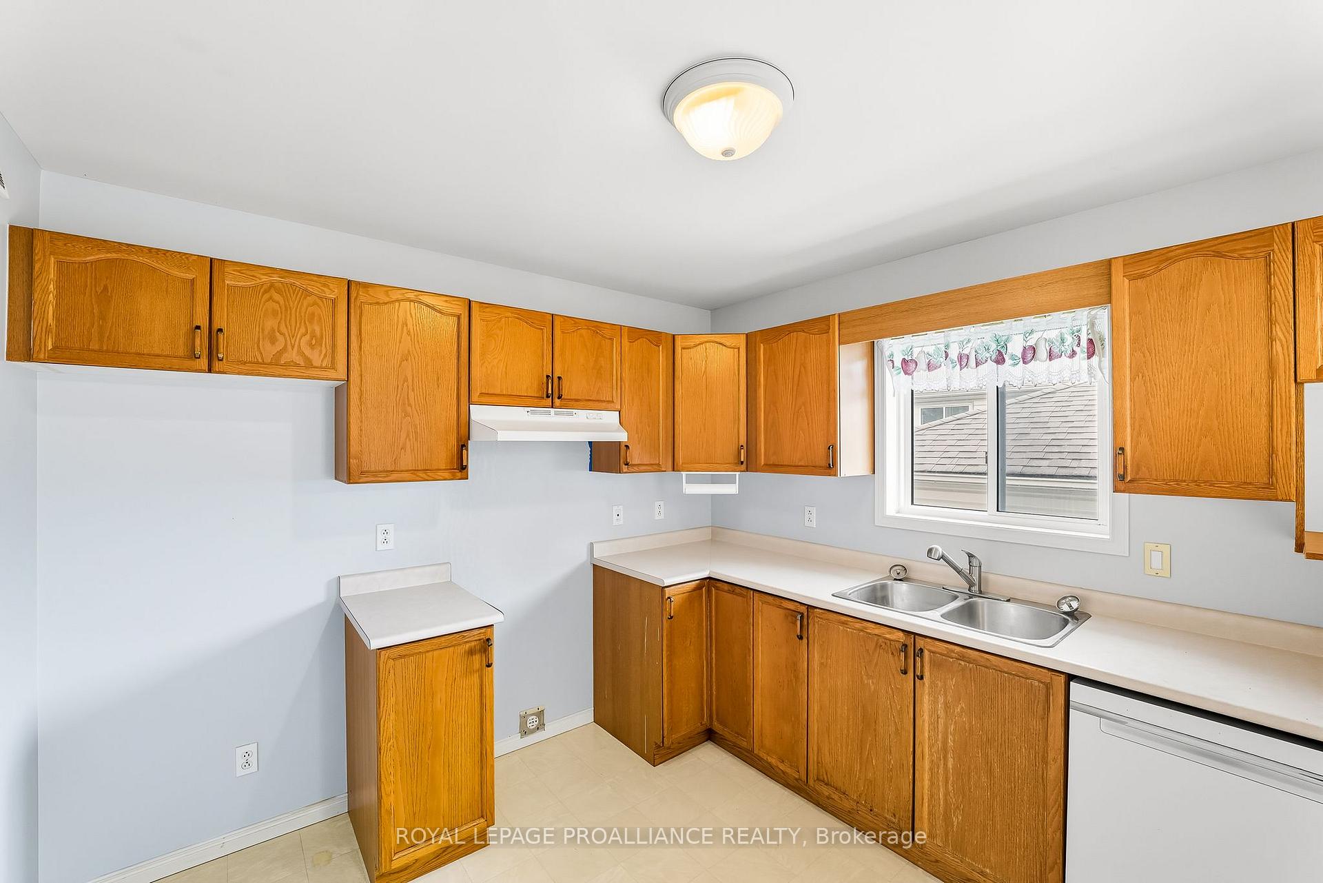 Photo 16 of 120 Cedar Street, Brighton — HOMEH
