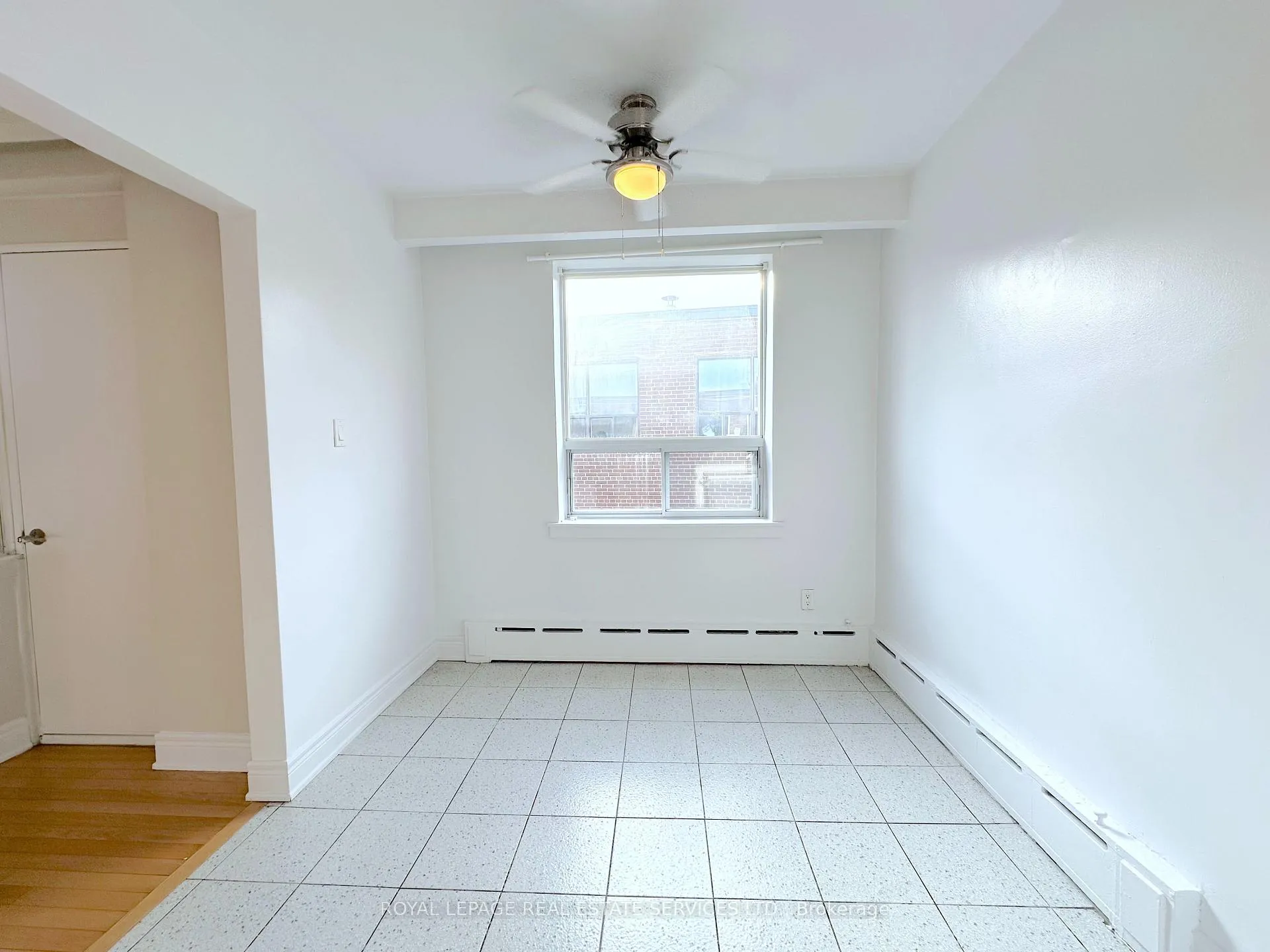 Photo 7 of Unit 8, 104 Rajah Street, Toronto, Englemount-Lawrence — HOMEH
