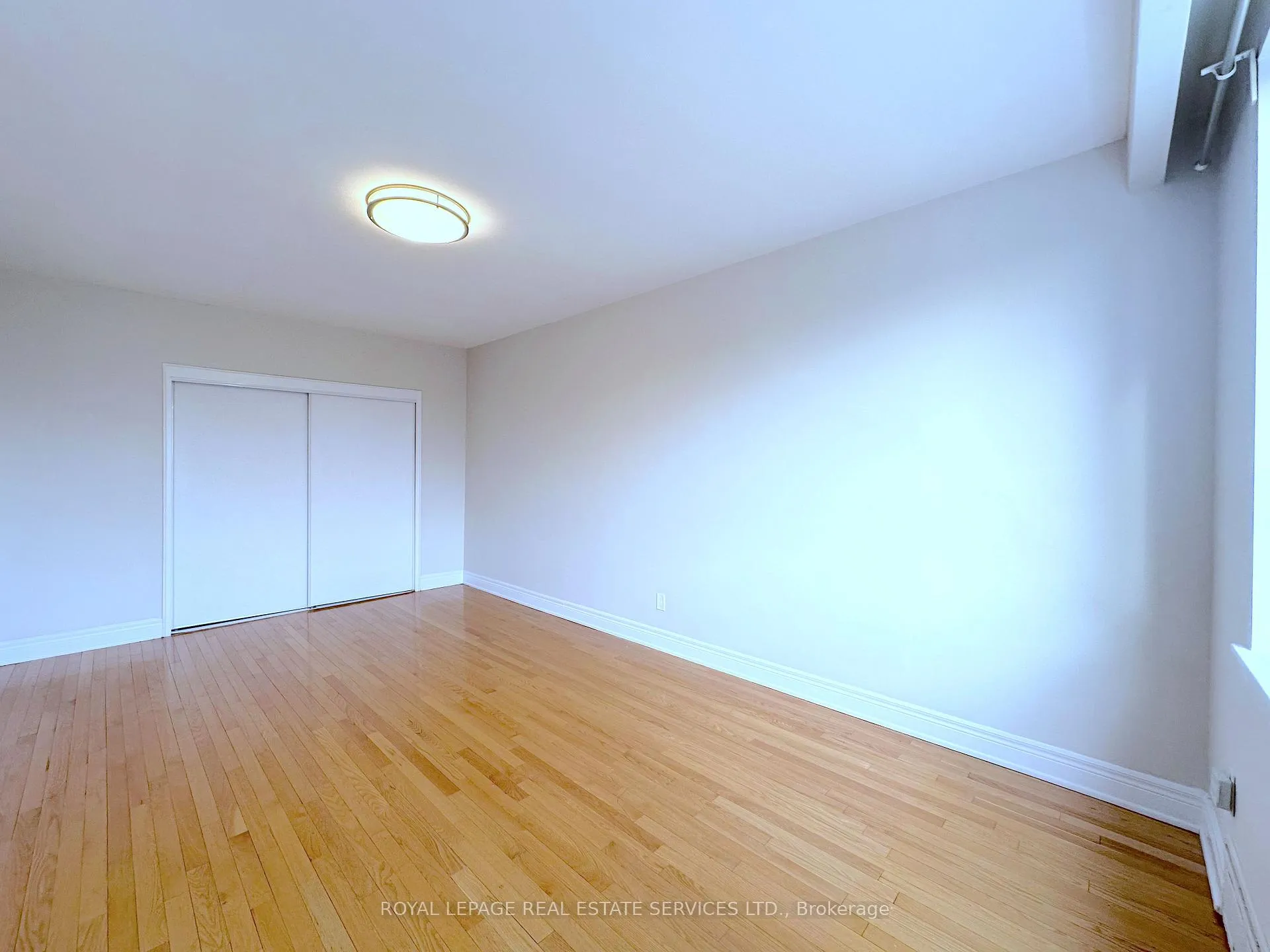 Photo 10 of Unit 8, 104 Rajah Street, Toronto, Englemount-Lawrence — HOMEH