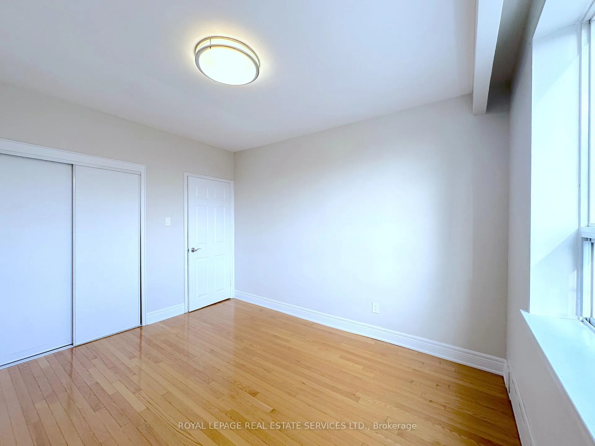 Photo 12 of Unit 8, 104 Rajah Street, Toronto, Englemount-Lawrence — HOMEH