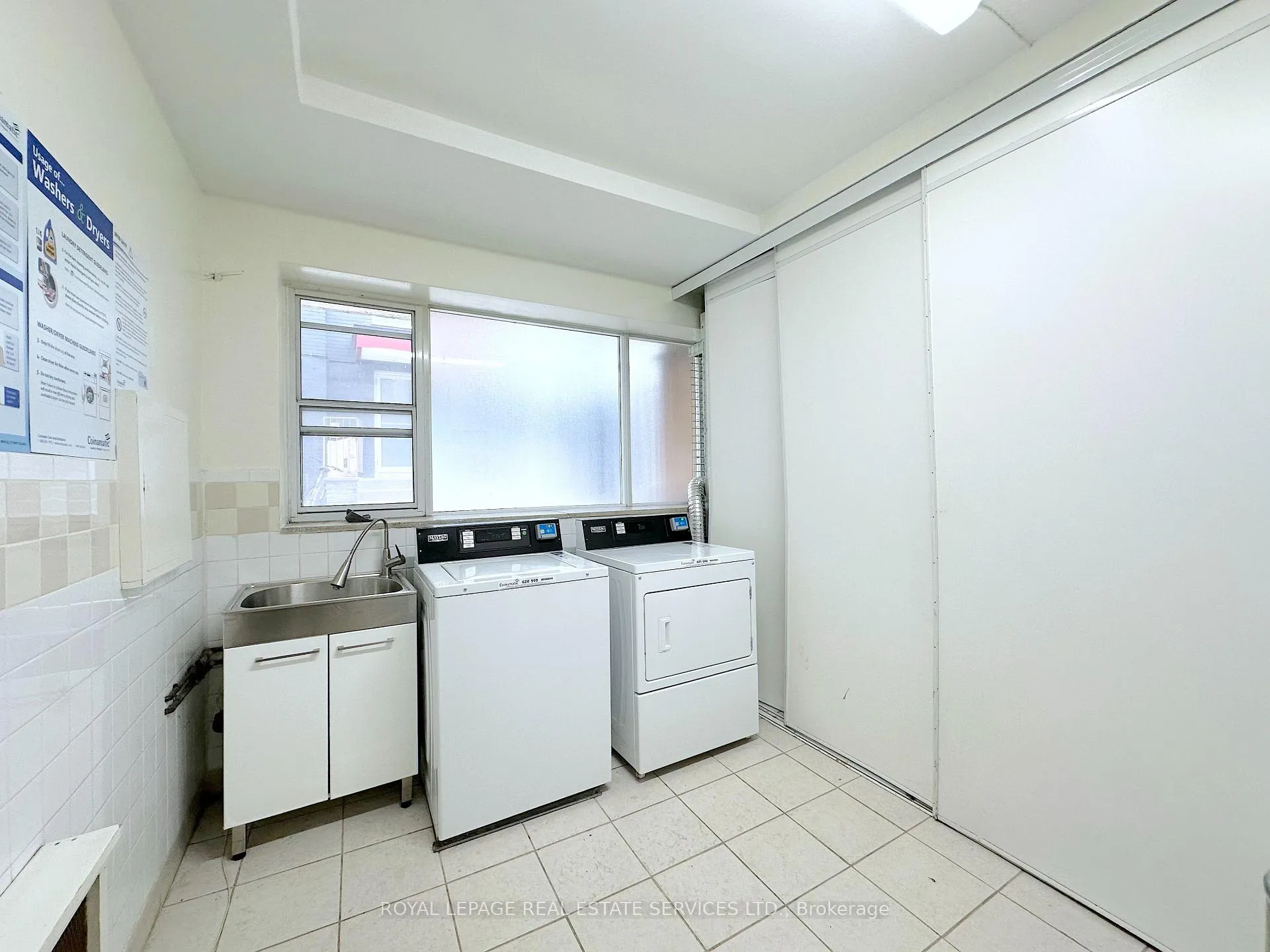 Photo 14 of Unit 4, 104 Rajah Street, Toronto, Englemount-Lawrence — HOMEH
