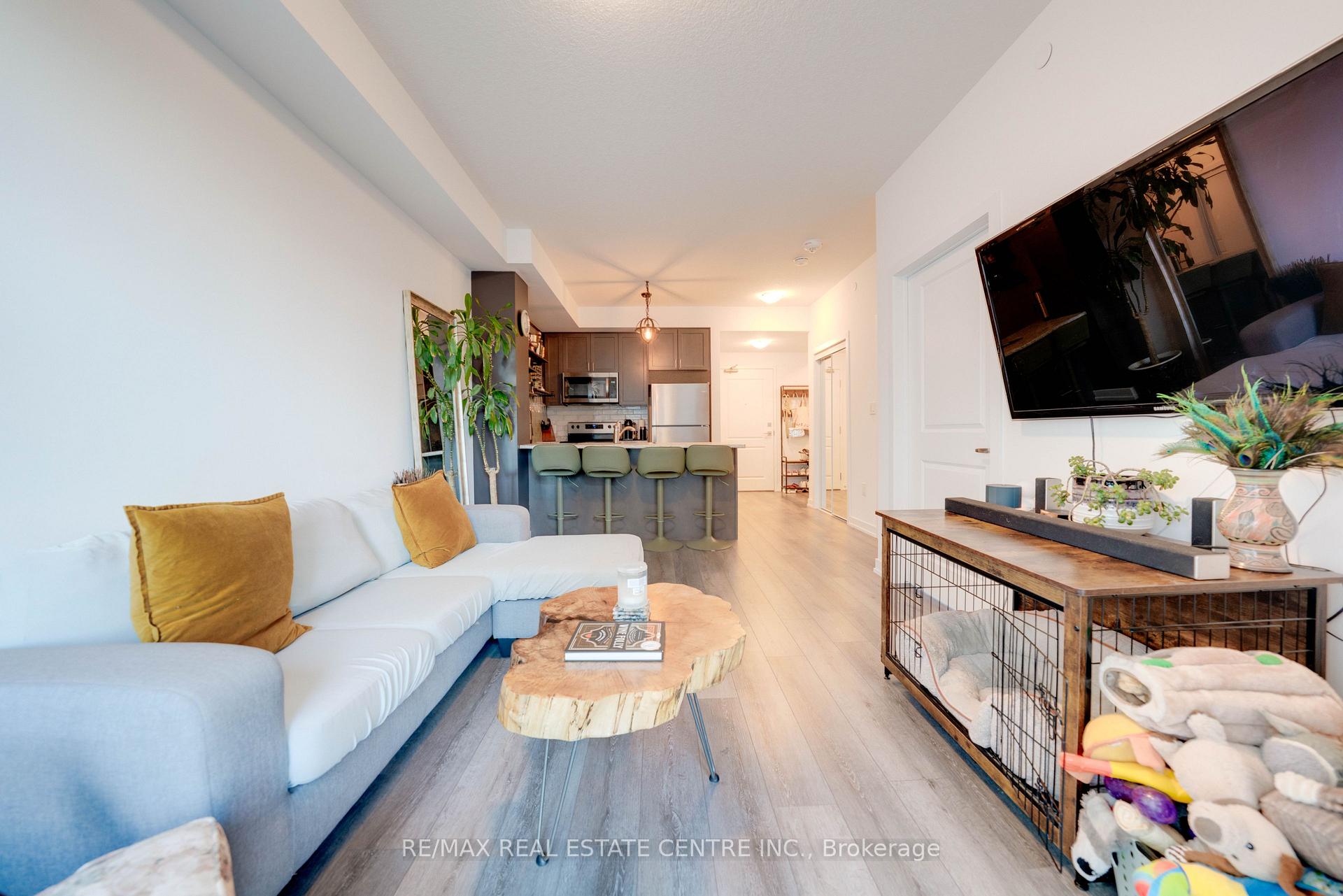 Photo 6 of Unit 328, 470 Dundas Street E, Hamilton, Waterdown — HOMEH