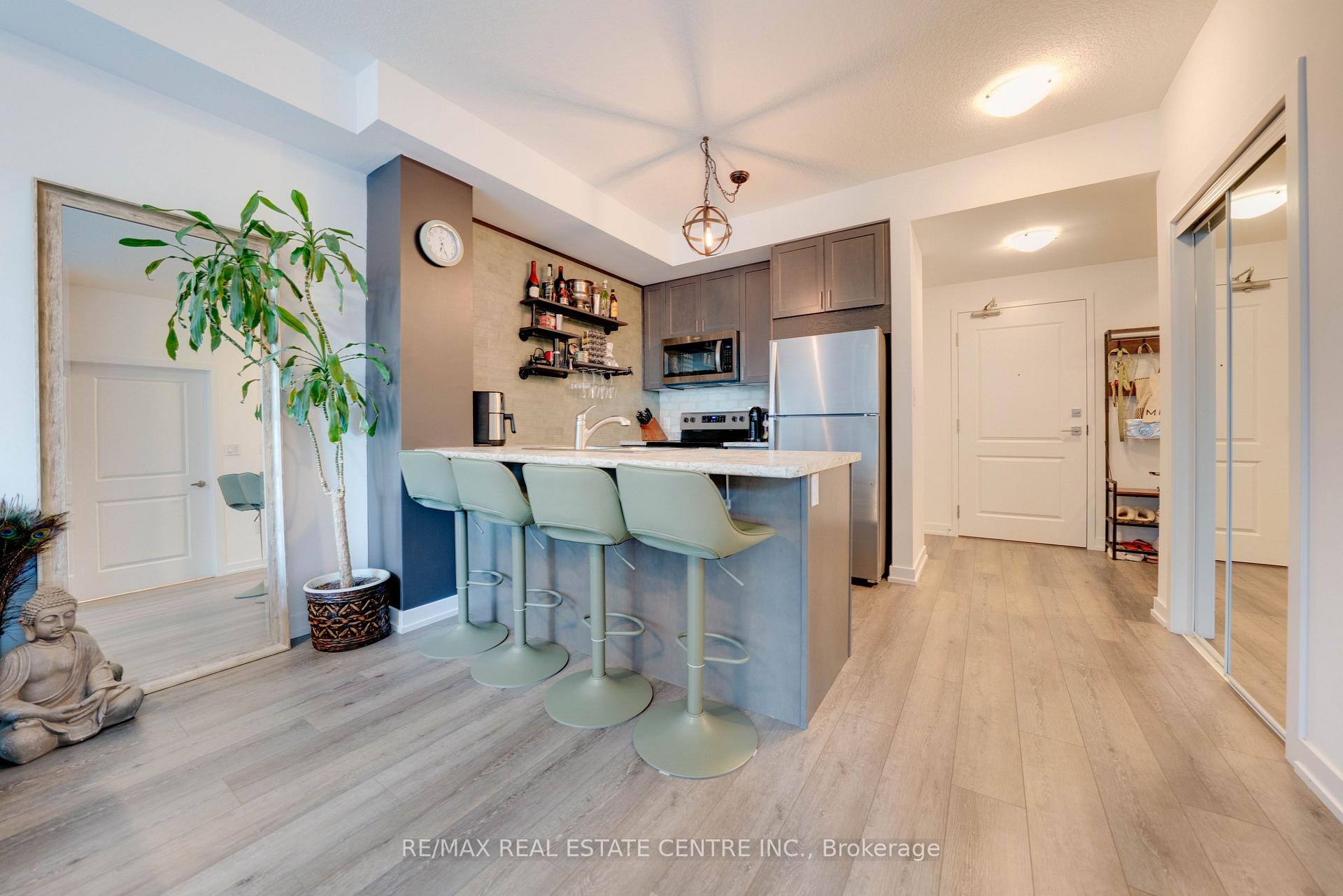 Photo 7 of Unit 328, 470 Dundas Street E, Hamilton, Waterdown — HOMEH