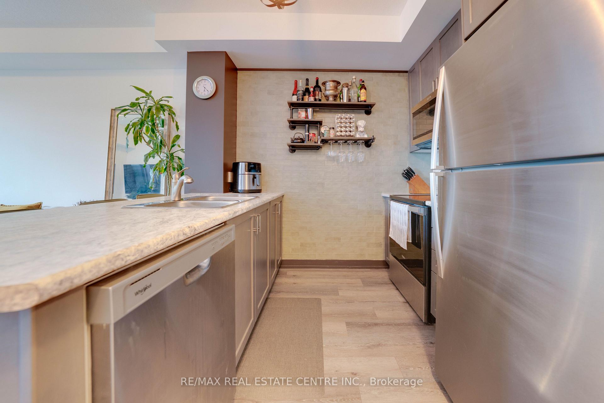 Photo 9 of Unit 328, 470 Dundas Street E, Hamilton, Waterdown — HOMEH