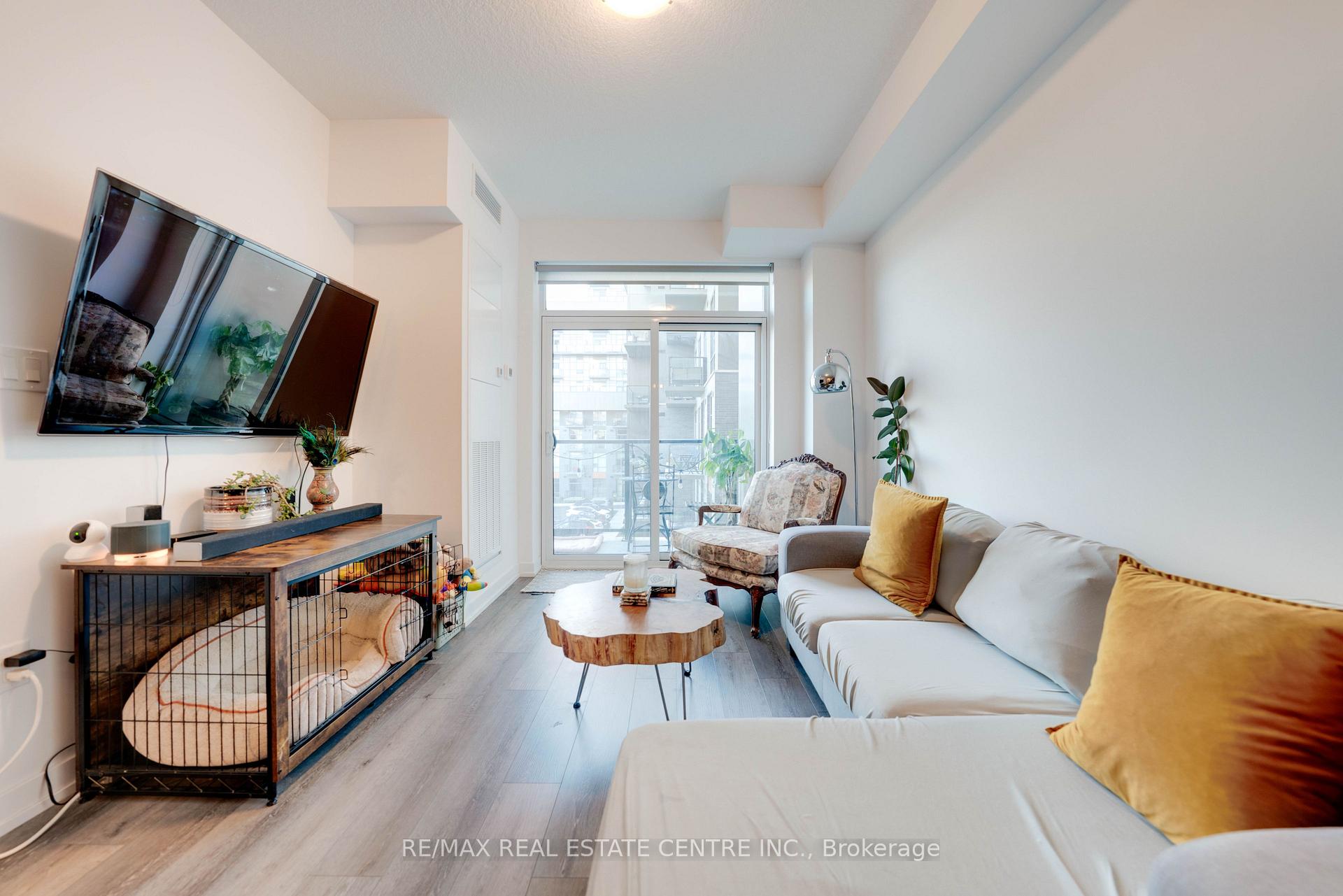 Photo 11 of Unit 328, 470 Dundas Street E, Hamilton, Waterdown — HOMEH