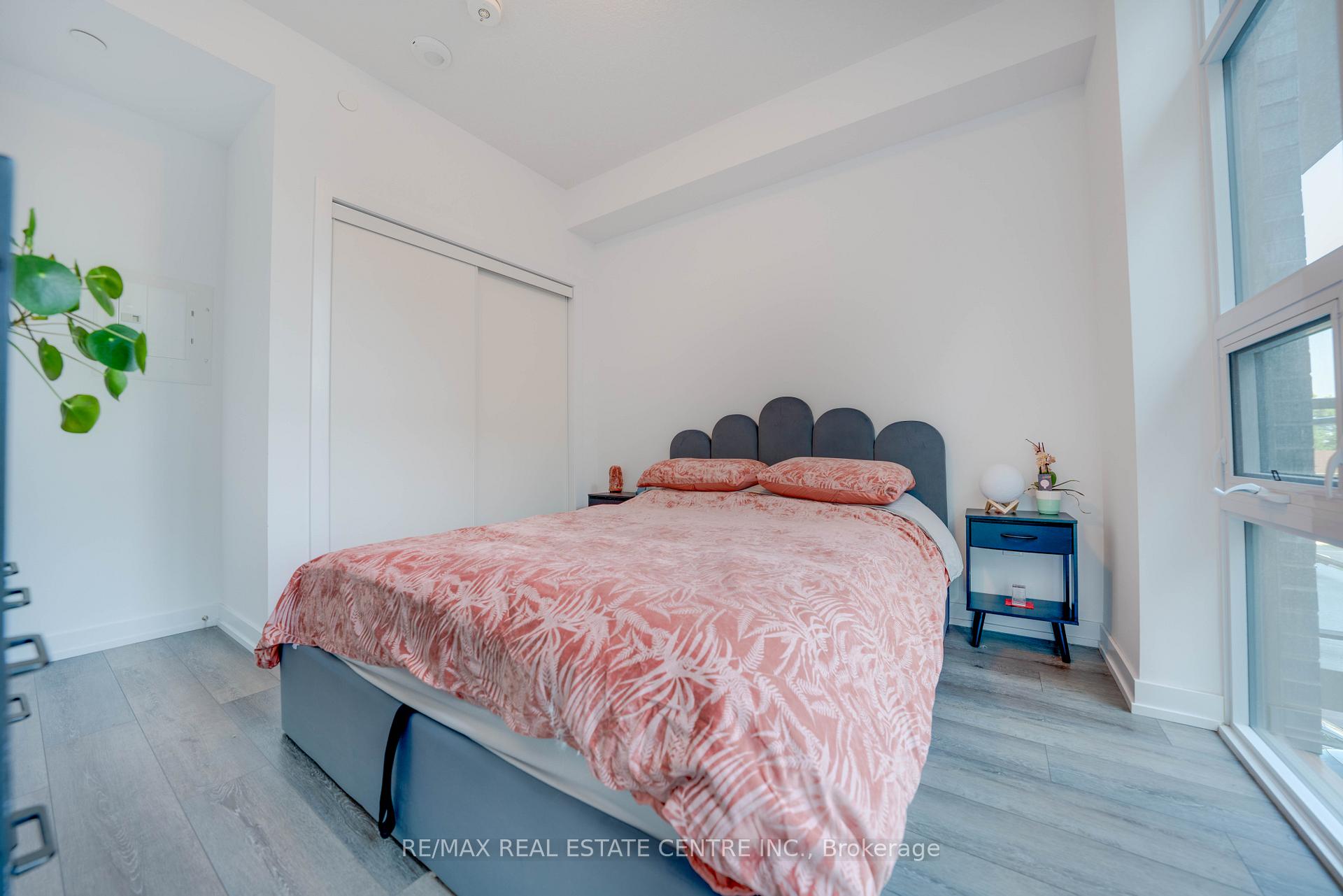 Photo 12 of Unit 328, 470 Dundas Street E, Hamilton, Waterdown — HOMEH