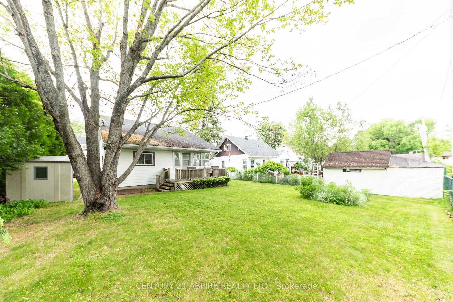 Photo 9 of 11 Troyes Street, Deep River — HOMEH