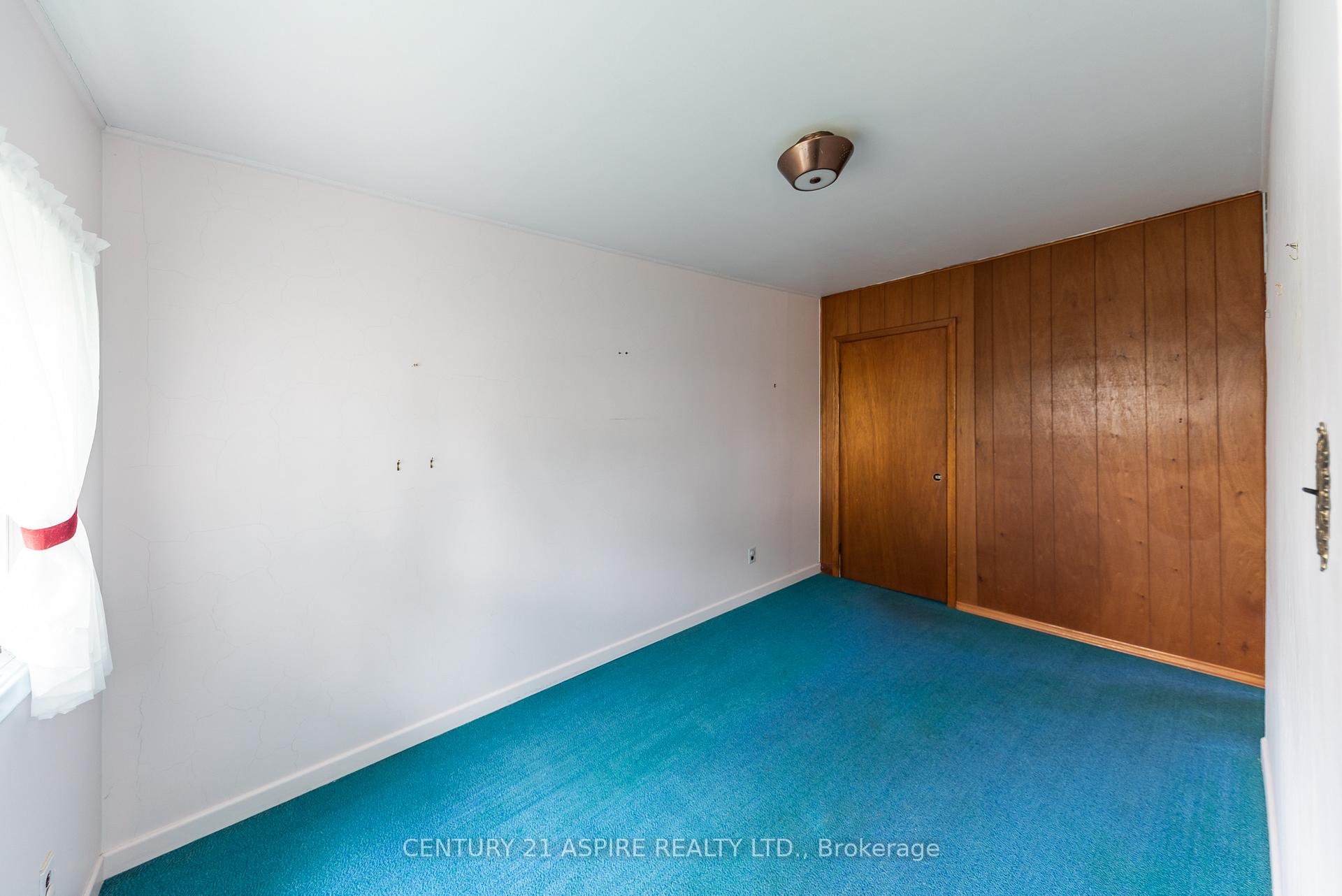 Photo 8 of 11 Troyes Street, Deep River — HOMEH