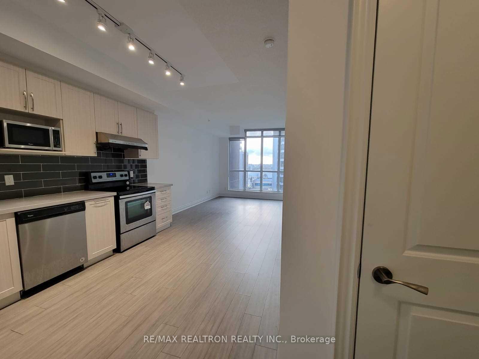 Photo 3 of Unit 821, 33 Clegg Road, Markham, Unionville — HOMEH