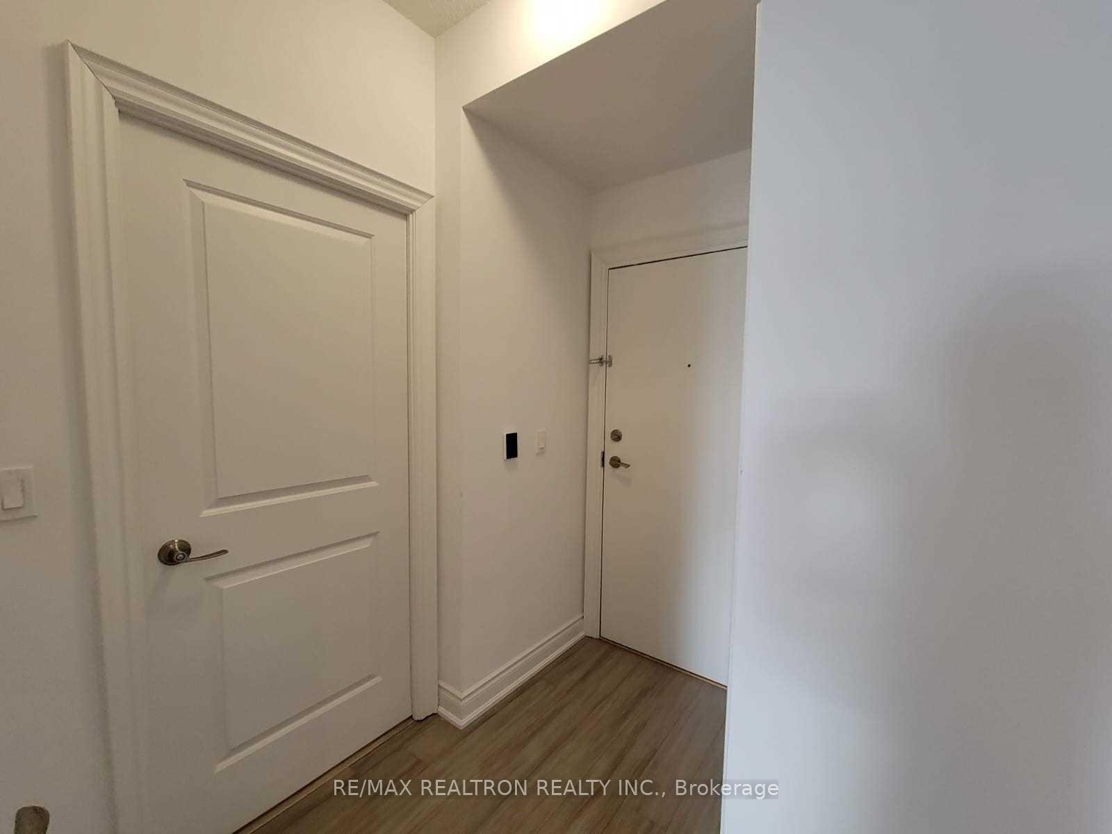 Photo 10 of Unit 821, 33 Clegg Road, Markham, Unionville — HOMEH