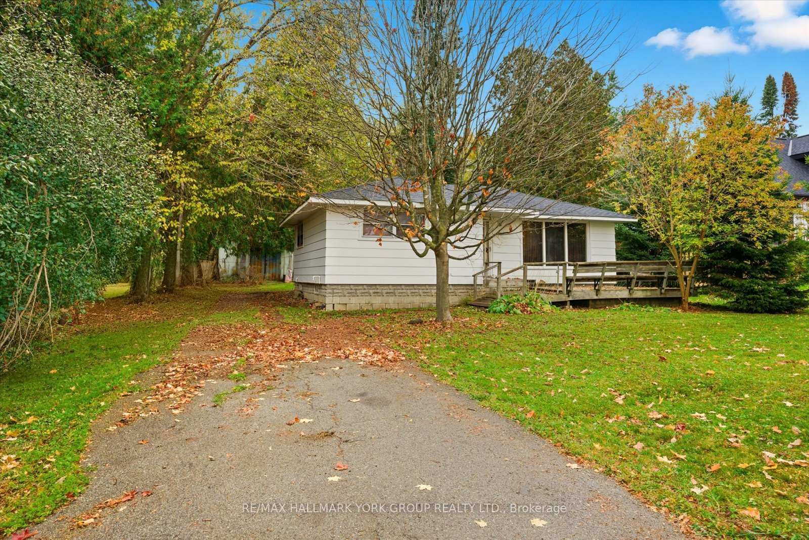 Photo 3 of 32 Station Road, Georgina, Pefferlaw — HOMEH