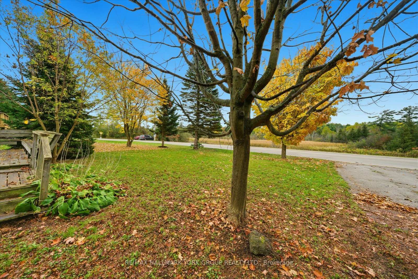 Photo 7 of 32 Station Road, Georgina, Pefferlaw — HOMEH