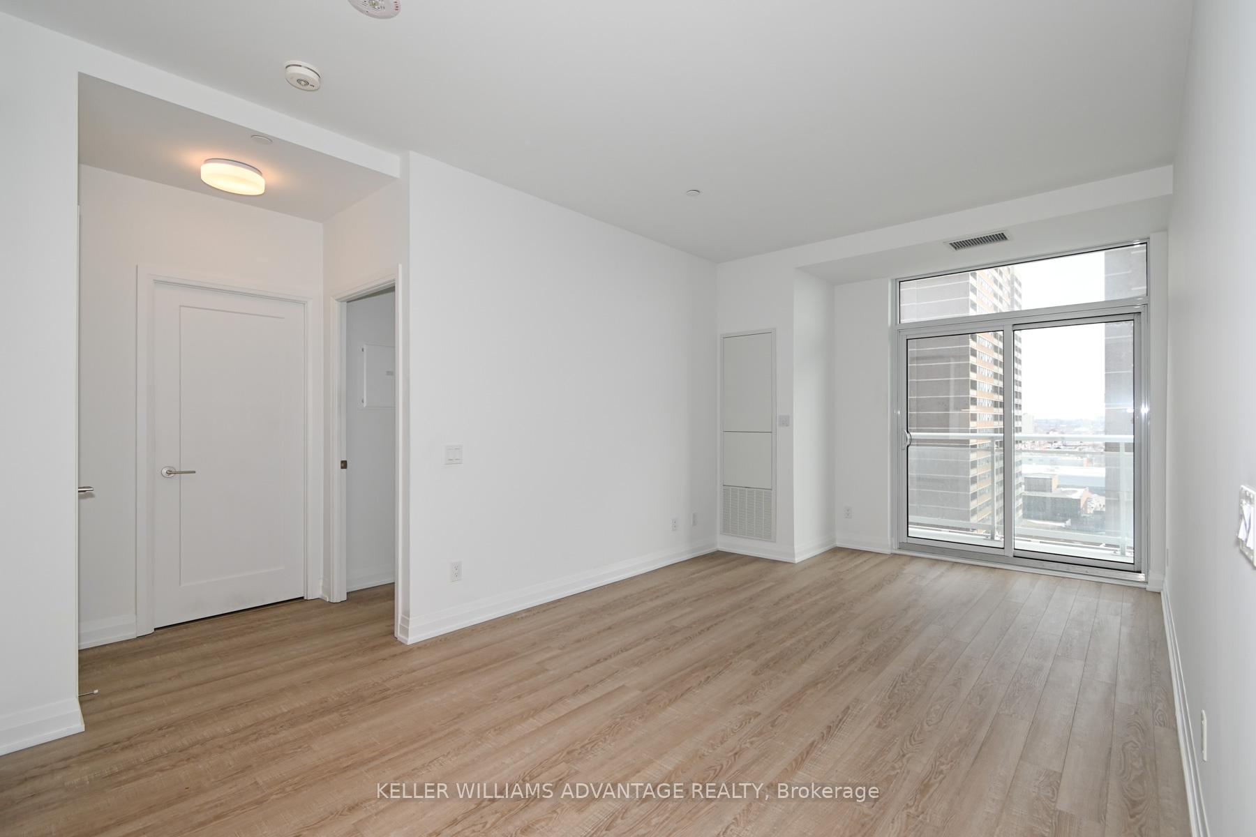 Photo 6 of Unit 907, 286 Main Street, Toronto, East End-Danforth — HOMEH