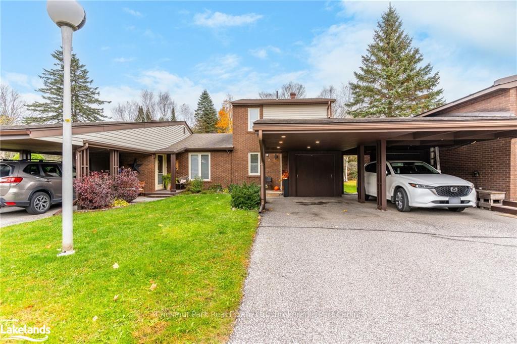 Photo 4 of Unit 2, 15 Golf Course Road, Bracebridge, Macaulay — HOMEH