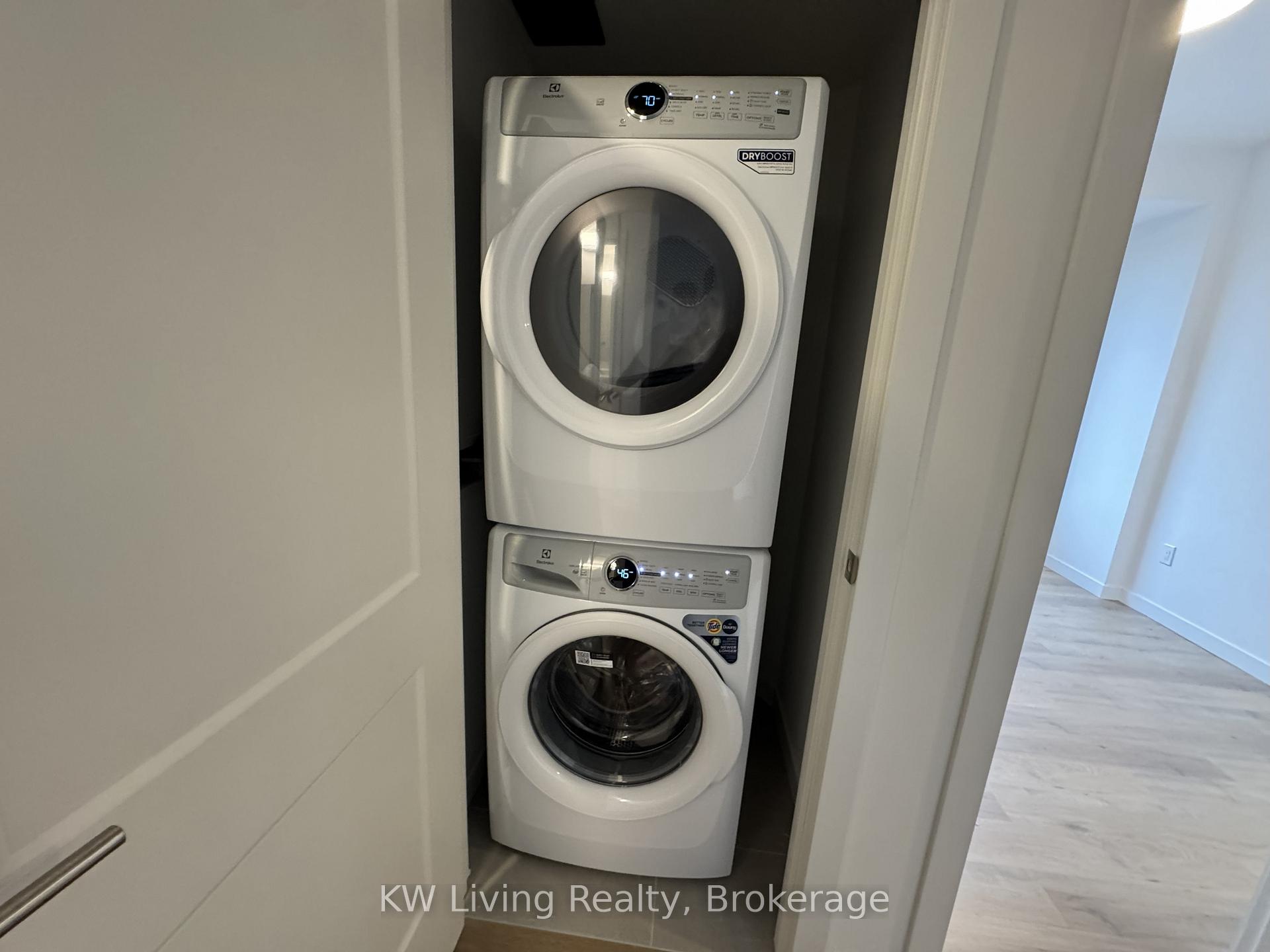 Photo 11 of Unit 31, 3175 Denison Street, Markham, Middlefield — HOMEH
